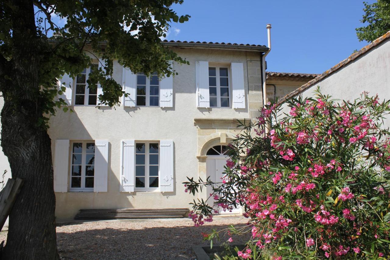 Maison Au Coeur Du Vignoble De Saint-Emilion エクステリア 写真